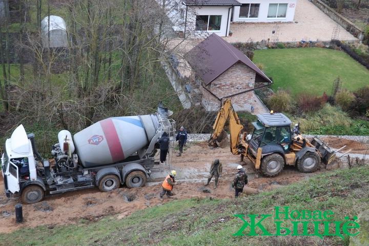 Замковую гору в Новогрудке спасают от оползня. Что происходит с реконструкцией замка