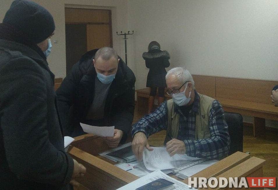 «Бывшие директора “Азота” перевернулись бы в гробу». Уволенные рабочие требуют восстановления и компенсации