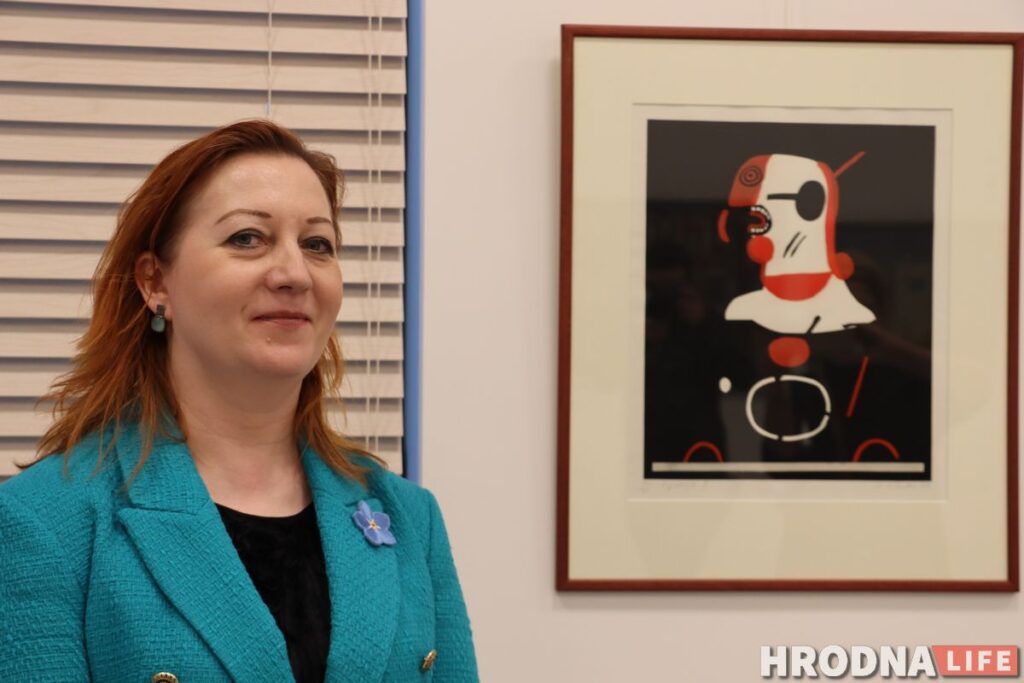 “Мы 30 лет свободны”. Выставку в консульстве приурочили к юбилею восстановления независимости Литвы