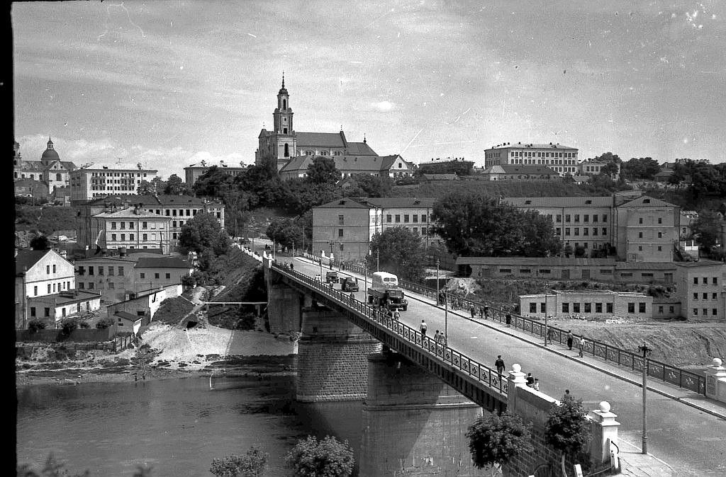Рогатки, кино и польский язык. Старожил рассказал про гродненский "Пьяный угол" и послевоенные детские игры