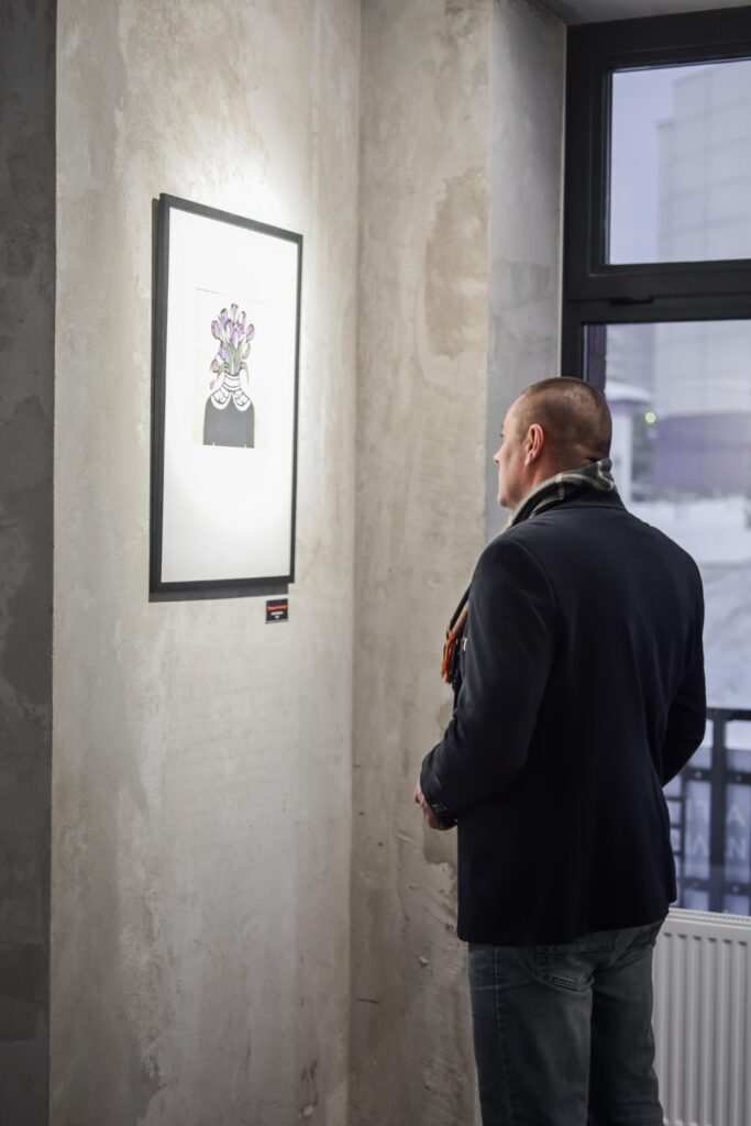 "Кожная карціна - гэта аўтапартрэт". У Гродне ўпершыню адкрылася выстава "буцінанак"