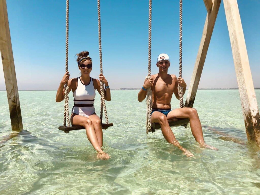 Любовь не боится преград: 5 пар из Гродно рассказали свои романтические истории