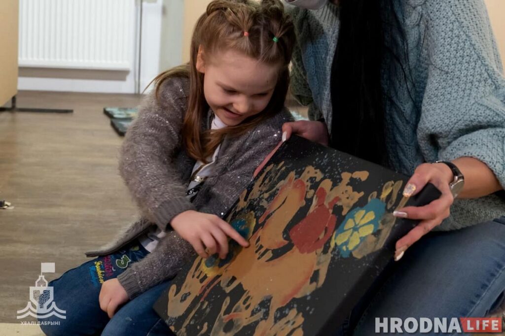 Благотворительность и дело жизни. В Гродно открывается выставка в поддержку детского хосписа