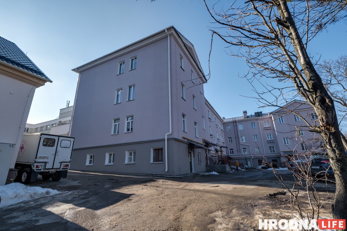 «Сталинка» и кошки на чемоданах. Декоратор из Гродно – о высоких потолках и рассветах тихого центра