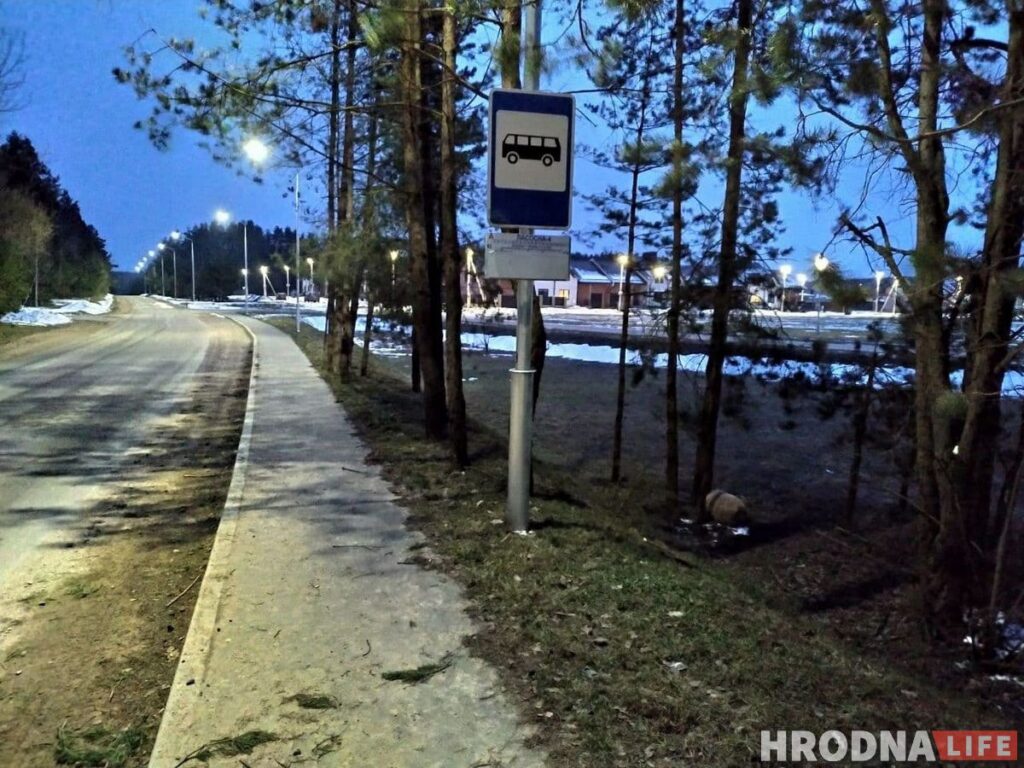 Да Ласосна-4 пусцілі гарадскі аўтобус. Раней да бліжэйшага прыпынку было два кіламетры Першы аўтобусны прыпынак у мікрараёне Ласосна-4