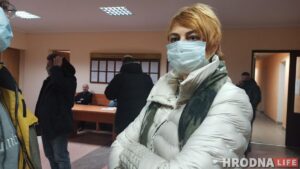 Анжаліка Арэхва ў калідоры суда Ленінскага раёна, 12 сакавіка, Гродна. Фота: Ірына Новік