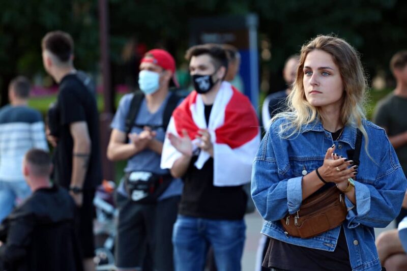 От дружбы до предложения руки и сердца: гродненцы рассказывают, как познакомились на протестах