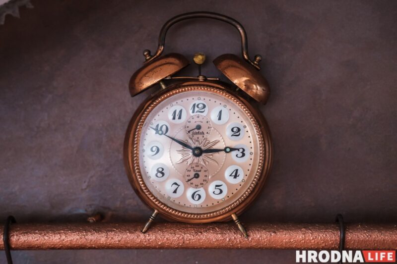 «В каждом окне по открытке». Творческая семья, - о своей квартире на чердаке