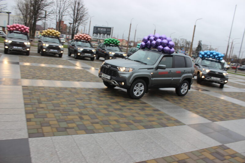 "Табачка" подарила поликлиникам Гродно новые внедорожники. В марте  поликлиники объявляли их закупку