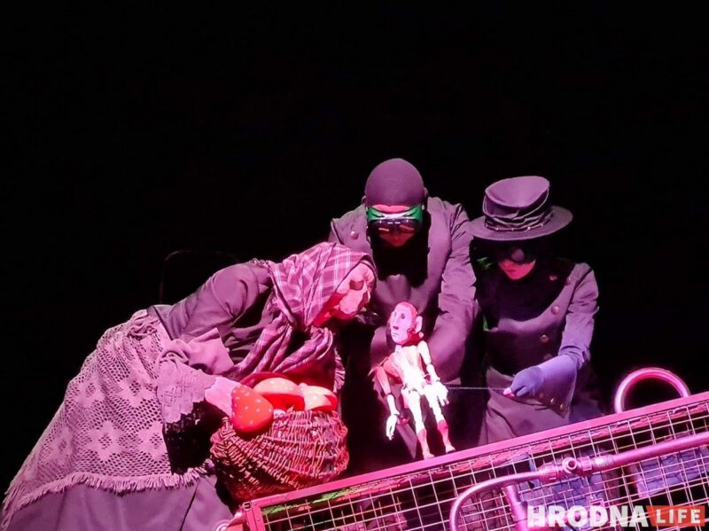 Медведь-оборотень на сцене: Гродненский театр кукол показал премьеру «Локиса»