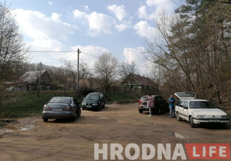 На крыніцы ў Салах валанцёры сабралі 3000 літраў смецця. У вадзе знайшлі нітраты