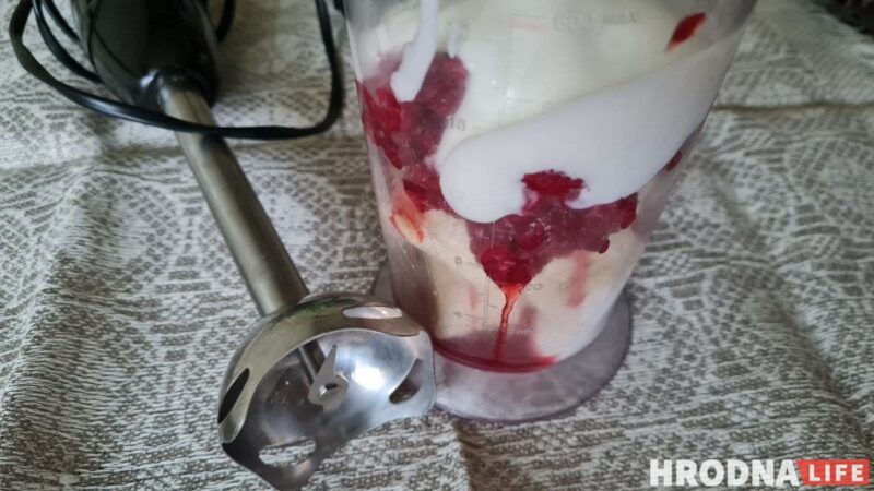 Гатуй хутка, еш павольна. Панкейкі з гарбуза і ягадны смузі для нядзельнага сняданку