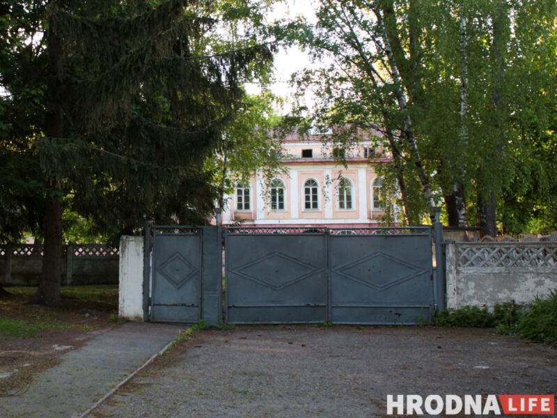 Оранжерея, динозавры и амфитеатр. Что появится возле дворца Четвертинских в Гродно