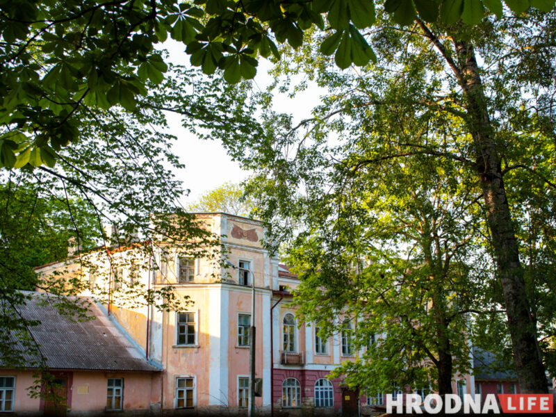 Оранжерея, динозавры и амфитеатр. Что появится возле дворца Четвертинских в Гродно