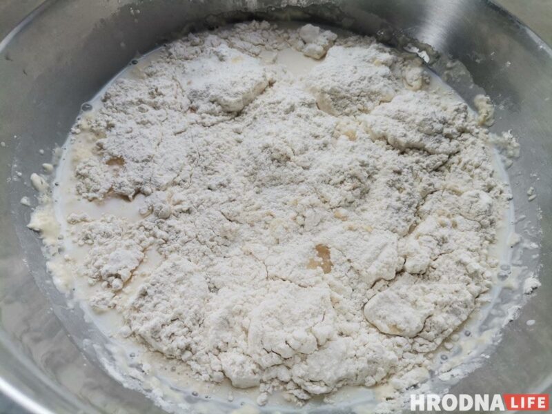 Гатуй хутка, еш павольна. Блінцы з начынкай для нядзельнага сняданку