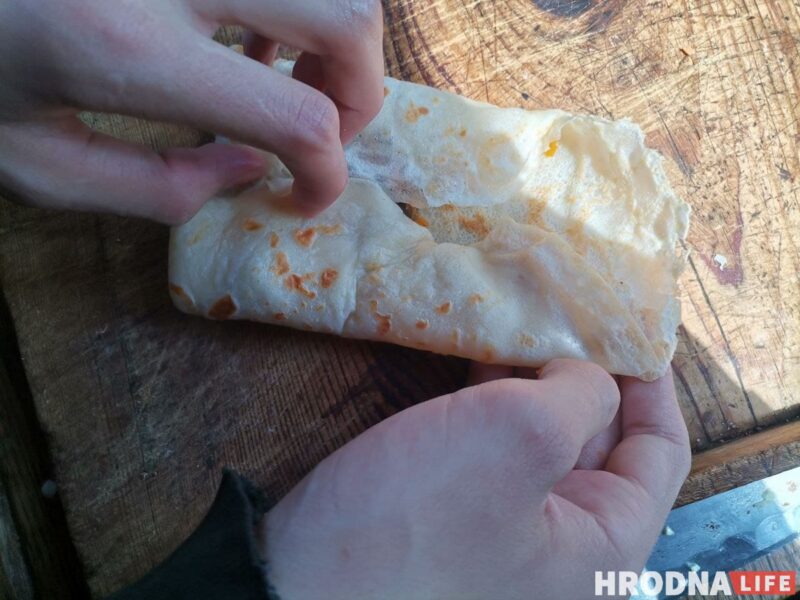 Гатуй хутка, еш павольна. Блінцы з начынкай для нядзельнага сняданку