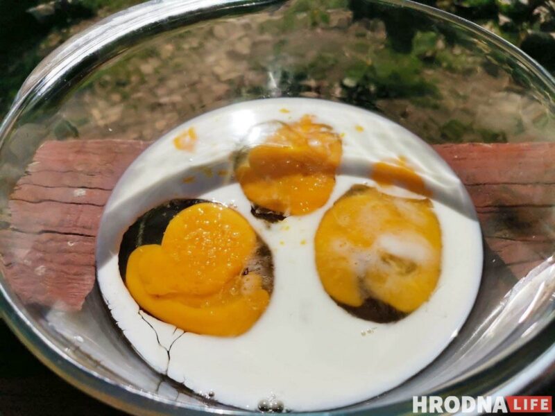 Готовь быстро, ешь медленно. Омлет с творожным сыром для воскресного завтрака