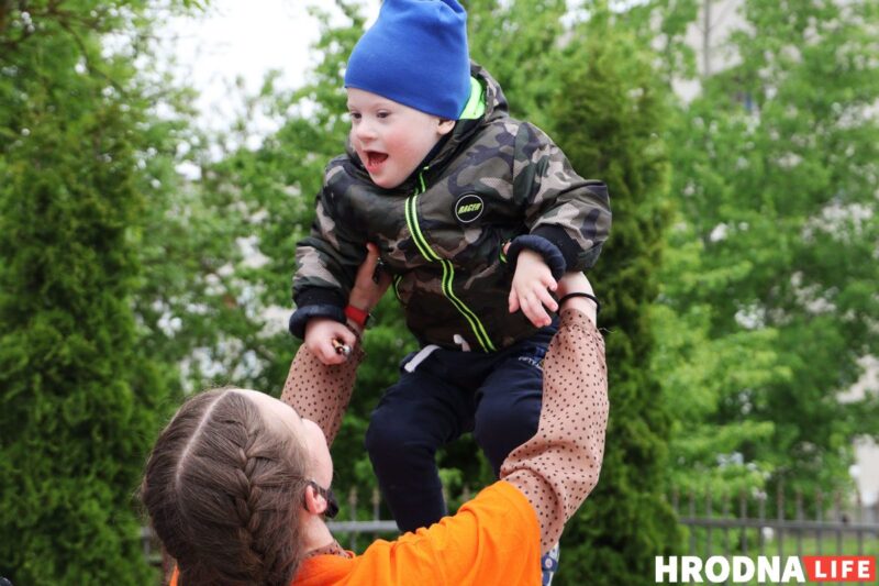 “Следующим будет Папа Римский”. Как работает Гродненский детский хоспис, за который переживает Анджелина Джоли