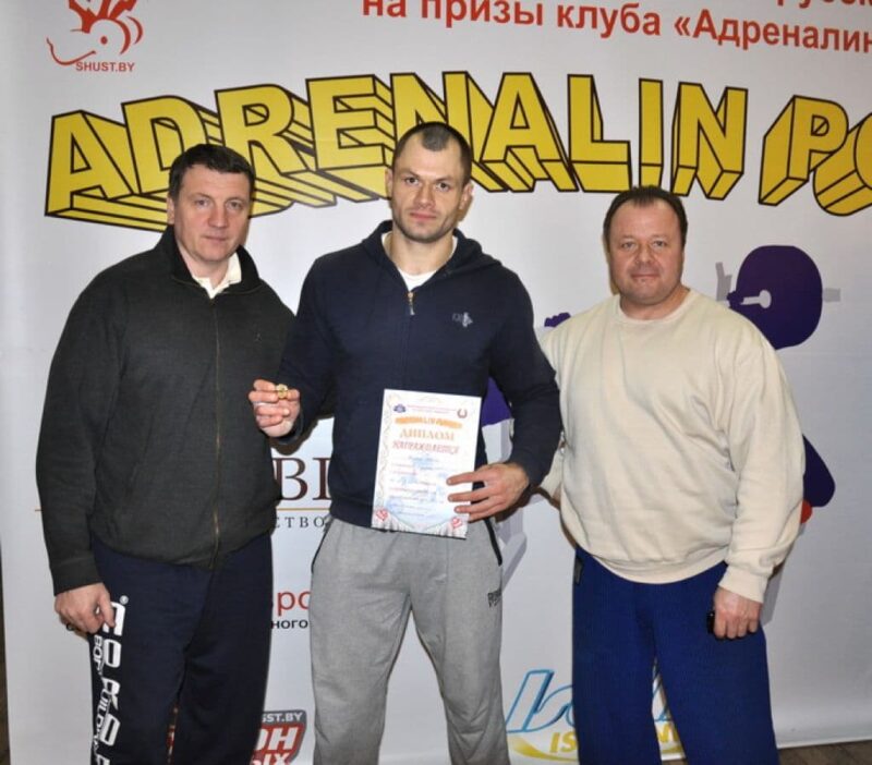 Вынесший приговор Витольду Ашурку судья попал под санкции Посередине - Максим Филатов. Фото: "Принеманские вести"