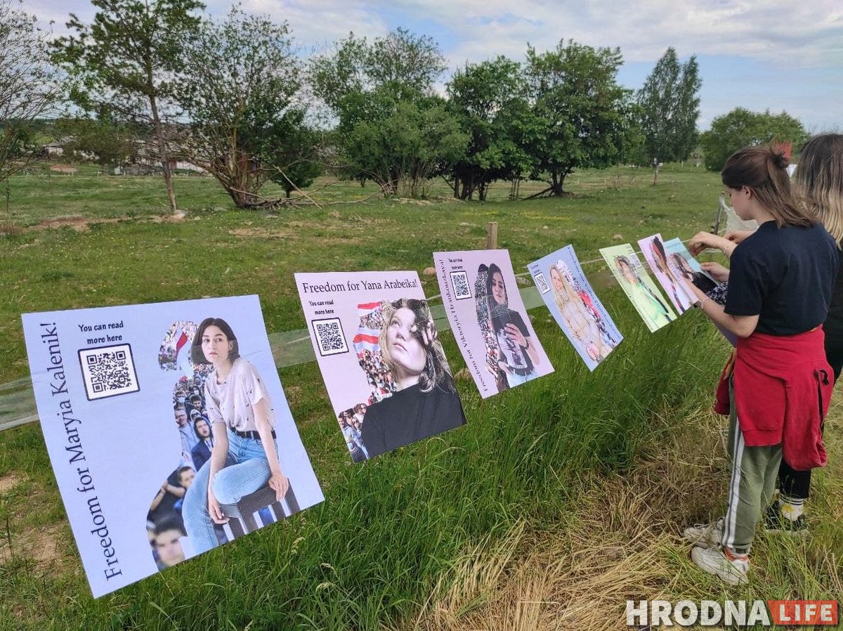 «Вызваліце палітвязняў і адкрыйце мяжы». На польска-беларускай мяжы пачаўся намётавы мітынг