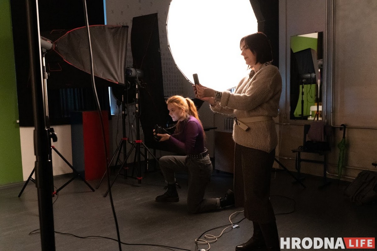 “Пани Элиза была бы счастлива”. Гродненки 50+ станцевали в честь писательницы и снялись для модного каталога