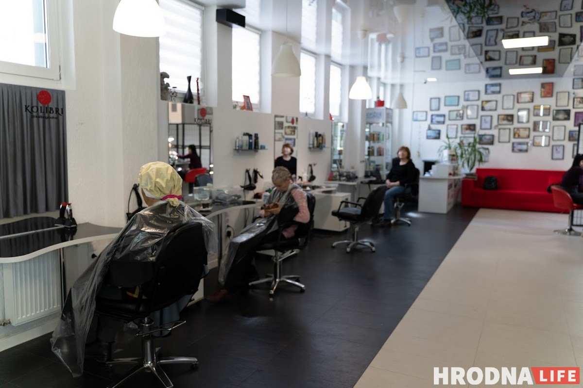 “Пани Элиза была бы счастлива”. Гродненки 50+ станцевали в честь писательницы и снялись для модного каталога