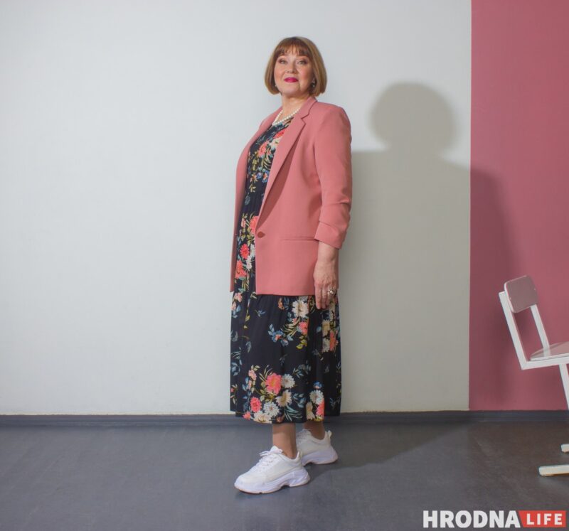 “Пани Элиза была бы счастлива”. Гродненки 50+ станцевали в честь писательницы и снялись для модного каталога