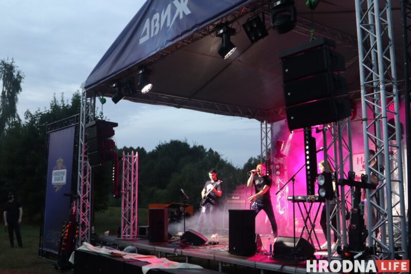 «Движ живет в каждом из нас». Под Сморгонью прошел первый музыкальный фестиваль ДВИЖ, хедлайнеры мероприятия - Nuteki и ARSTON