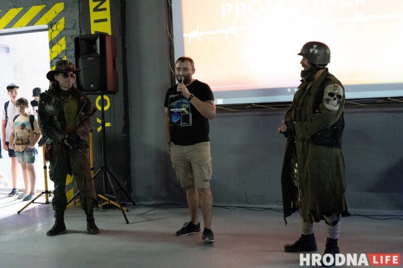 Хлопец з "Матрыцы", рэванш з клавіятурай і паляванне на мышэй. У Гродне адкрылі кіберарэну "Skynet"