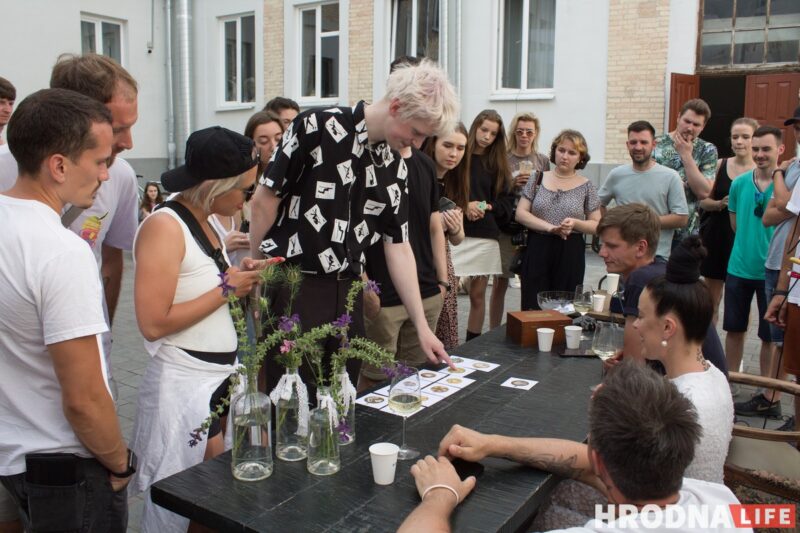 100 рублей за капучино от победителя. В Гродно прошёл первый городской арт-батл среди бариста