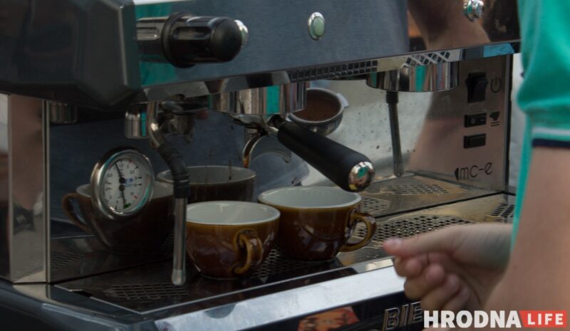 100 рублей за капучино от победителя. В Гродно прошёл первый городской арт-батл среди бариста