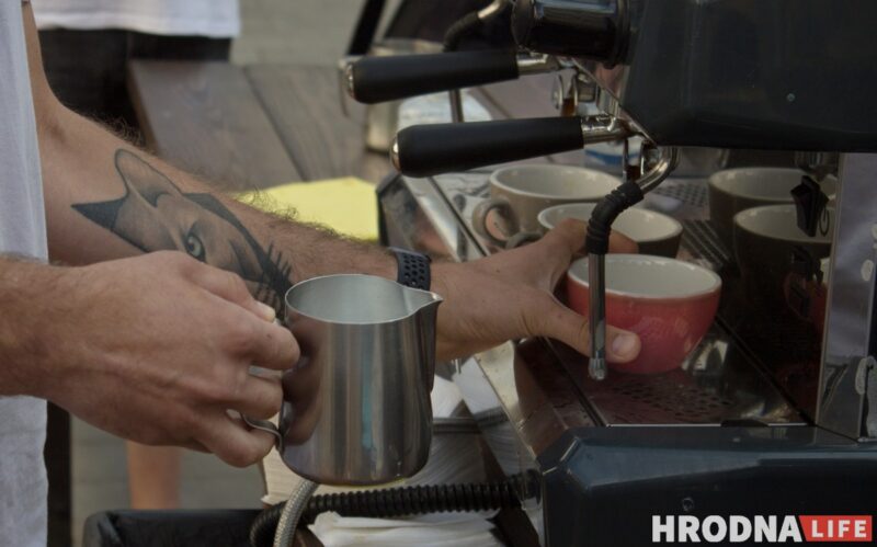 100 рублей за капучино от победителя. В Гродно прошёл первый городской арт-батл среди бариста