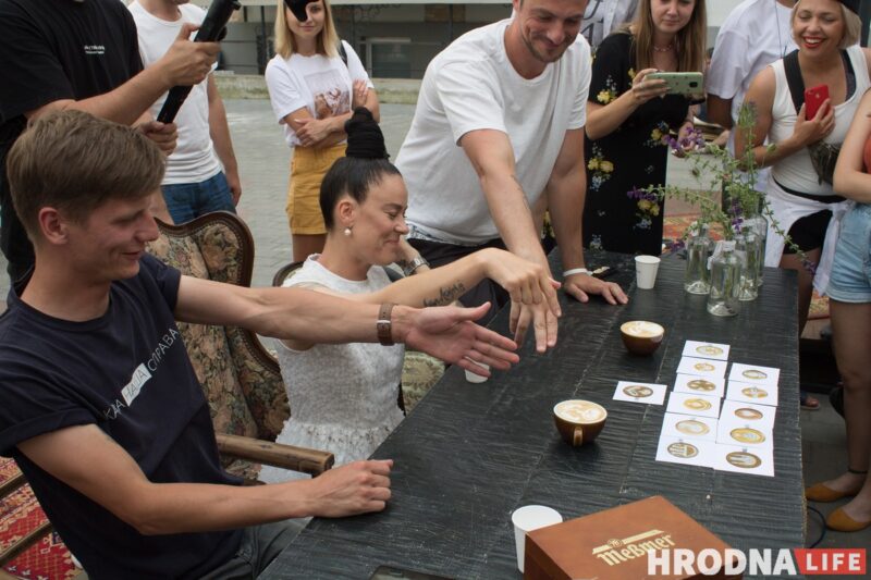 100 рублей за капучино от победителя. В Гродно прошёл первый городской арт-батл среди бариста