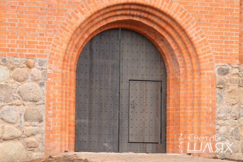 Экскурсовод едет 23 км ради 40 минут работы. В Крево для туристов открыли один из старейших замков ВКЛ