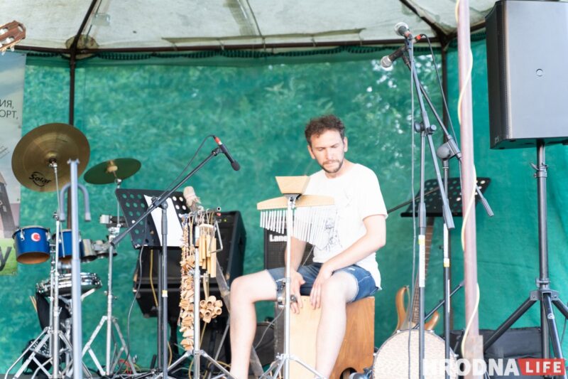 Ночной костёр, танцы и "папараць-кветка". Под Гродно ещё раз отпраздновали Купалье