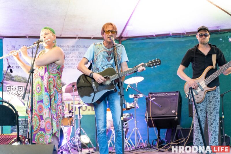 Ночной костёр, танцы и "папараць-кветка". Под Гродно ещё раз отпраздновали Купалье