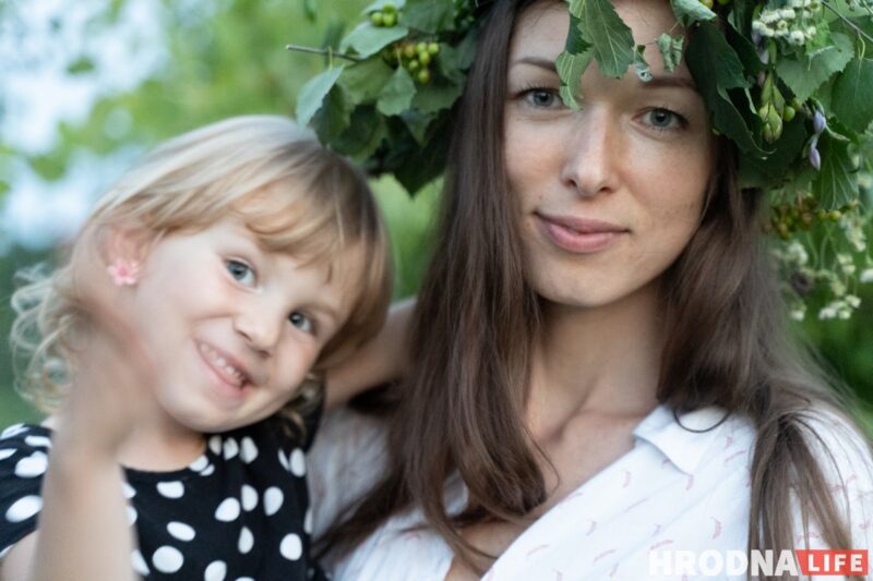 Ночной костёр, танцы и "папараць-кветка". Под Гродно ещё раз отпраздновали Купалье