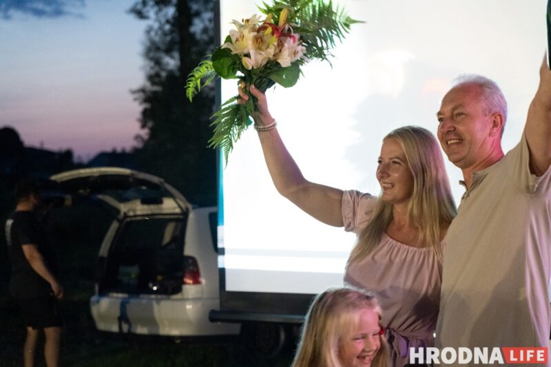 Ночной костёр, танцы и "папараць-кветка". Под Гродно ещё раз отпраздновали Купалье