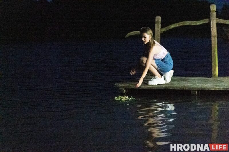 Ночной костёр, танцы и "папараць-кветка". Под Гродно ещё раз отпраздновали Купалье