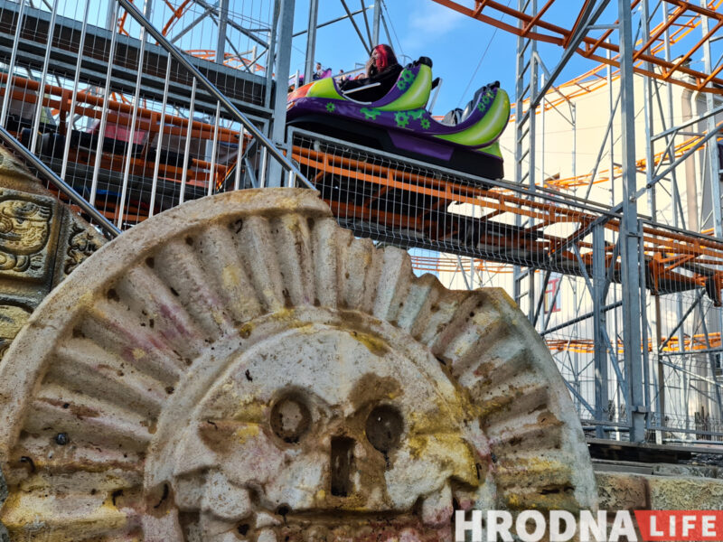 Амерыканскія горкі ў стылі мая: атракцыёнам у парку Жылібера мяняюць выгляд