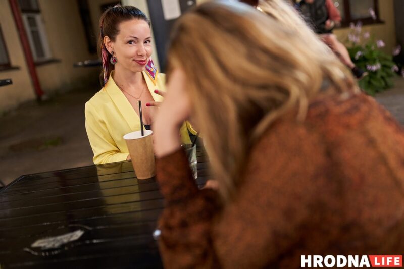 Людзі, эмоцыя, колер. Глядзіце, як выглядае начное жыццё ў Гродне