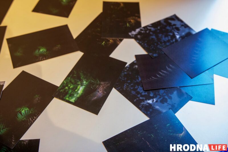 "Связь со спутниками потеряна". Александр Саенко - о новой выставке, "подводном плавании" и призрачной надежде