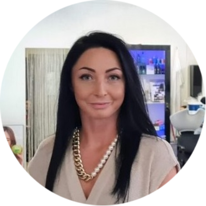 “Мне скоро 80, а я фотомодель!” Зачем догонять уходящий поезд и почему не стоит бояться перемен, рассказали модели 50+, парикмахеры и стилисты