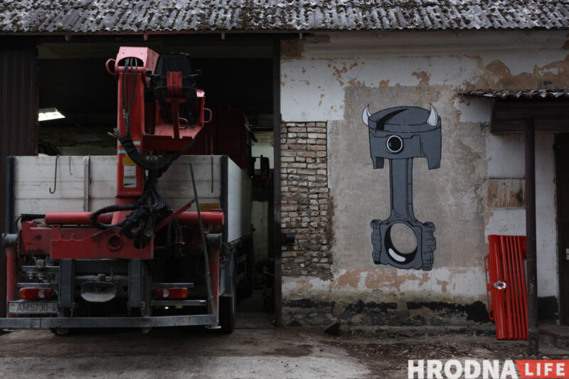 Храм в спортзале и приют для котиков. Как сейчас выглядит бывший военный городок на Фолюше, который скоро исчезнет