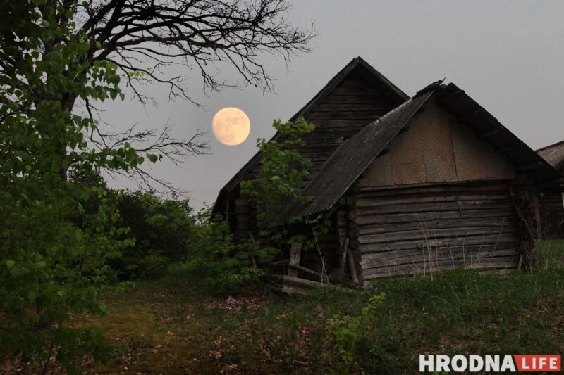 "Карані": Наталля Дораш – пра натхненне з мінулага, беларускія хаткі і містычную сувязь з дзедам-фатографам