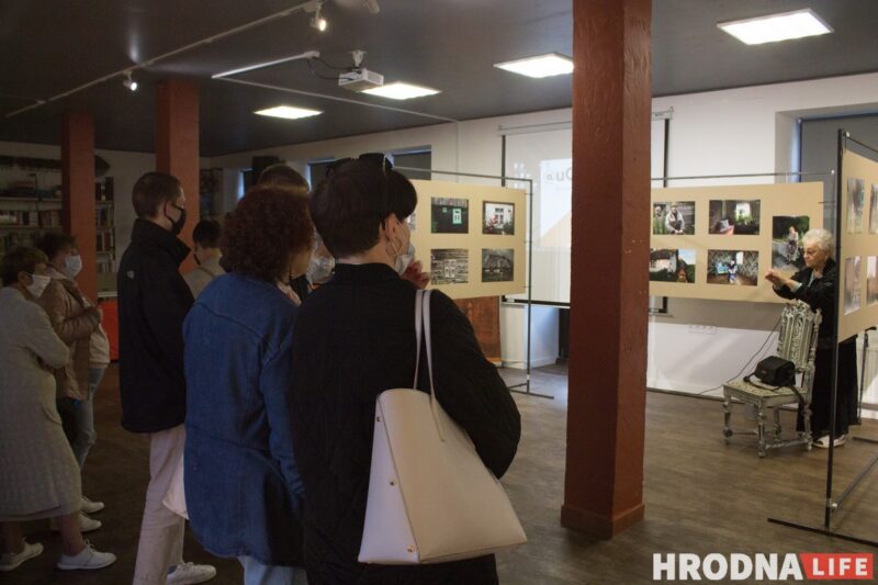 «Любовь - хатка, котик - душа». Выставку Наталии Дорош «Карані» открыли в Гродно