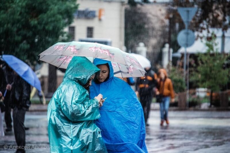 Дождь, сыр за 80 рублей и не приехавший Кай Метов. Как прошел День города в Гродно