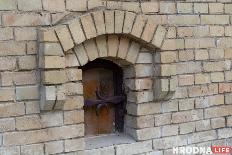 Бесценно и почти бесплатно. 5 фактов о Станиславовской кафлярне Друцких-Любецких, которую не могут продать даже со скидкой