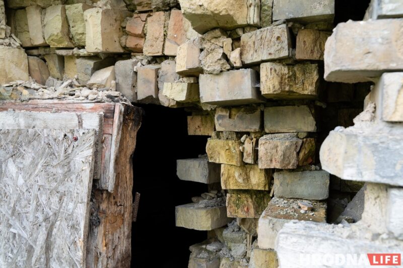 Бесценно и почти бесплатно. 5 фактов о Станиславовской кафлярне Друцких-Любецких, которую не могут продать даже со скидкой