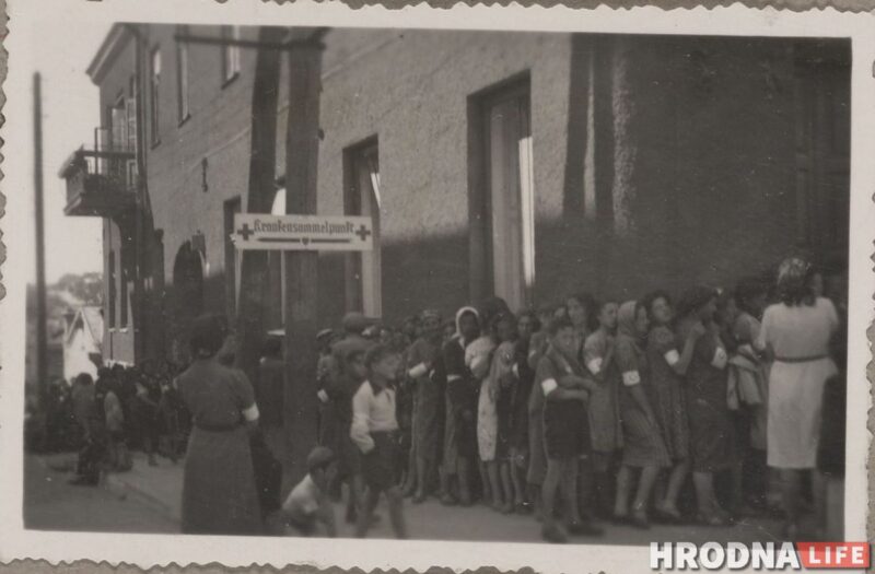 Разрушенный город и очереди евреев: смотрите уникальные снимки Гродно, которые сделал немецкий полицейский 80 лет назад